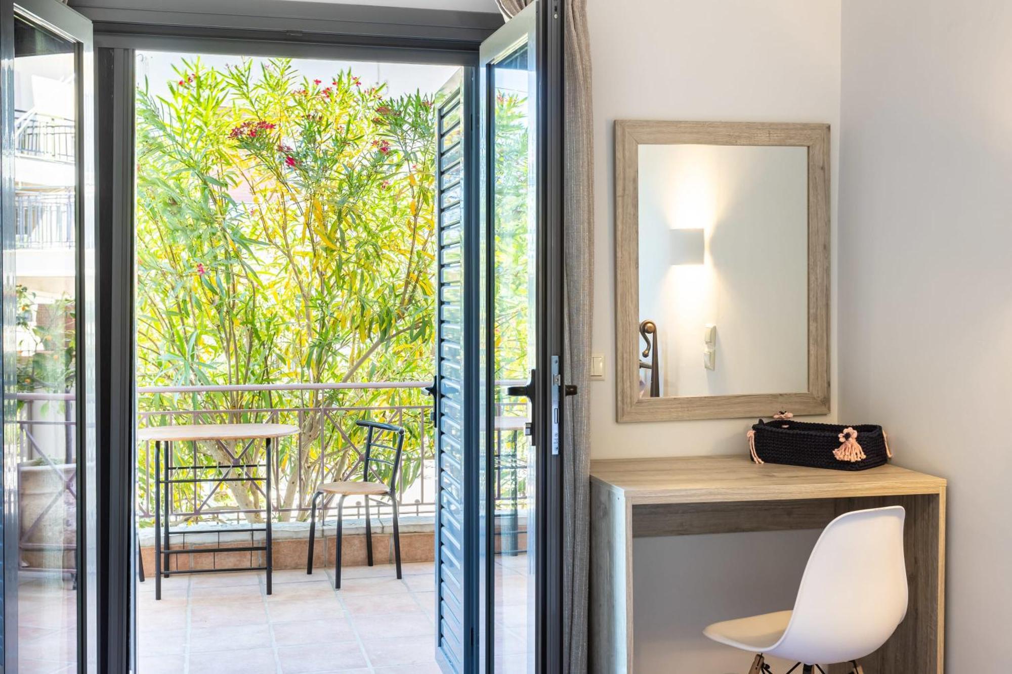 Petrino Serene Nests - Bright Getaways Kakovatos Luaran gambar